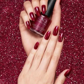 CND VinyLux tartós körömlakk - Rebellious Ruby