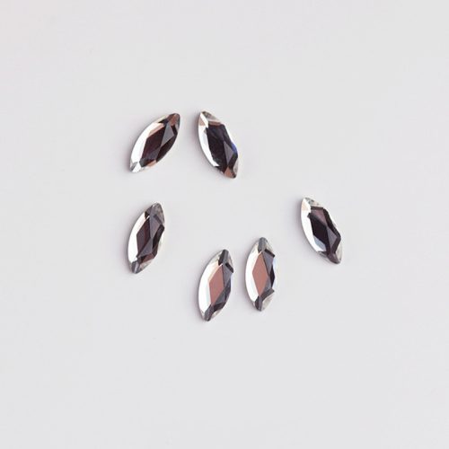 BrillBird Műköröm Formakövek (10 db-os) navette 3,4x8mm clear