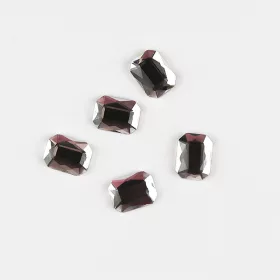   BrillBird Műköröm Formakövek (10 db-os) emerald 8x6mm clear